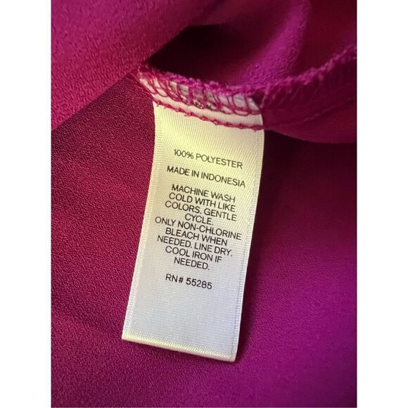 Express Fuchsia Pink Purple 3/4 Sleeve Zip Neckline Blouse Women's Small - Picture 7 of 9